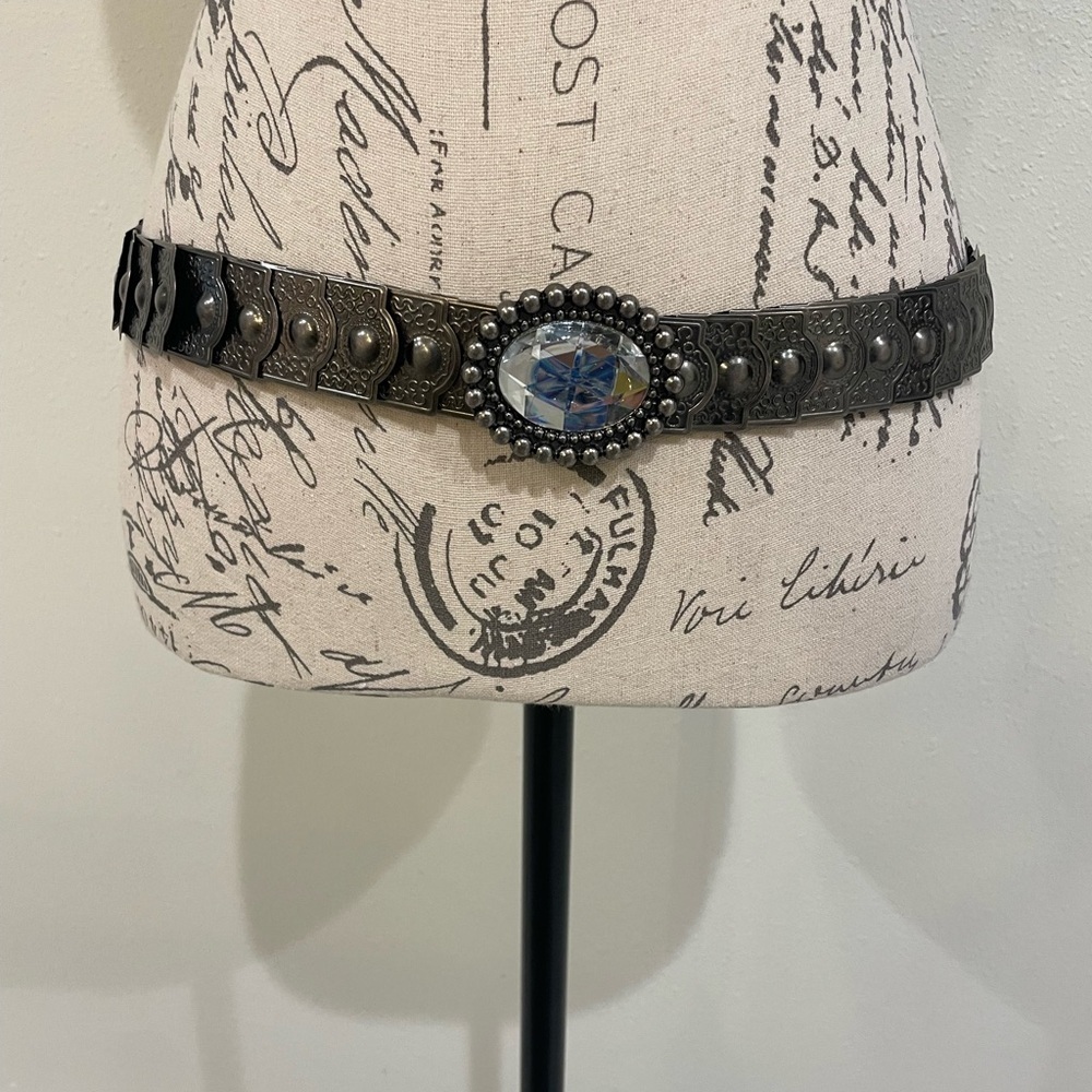 Gem Metal Scale Layered Belt with Gemstone Accent